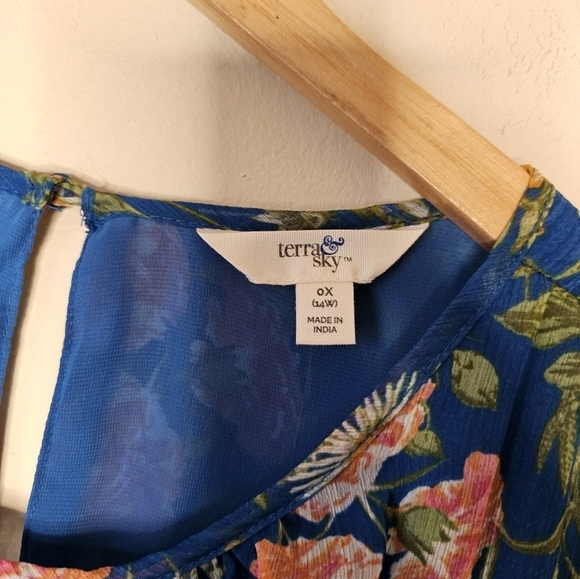 Terra & Sky Blue Floral Long Sleeved l Oversized Shirt Size OX - Picture 4 of 5